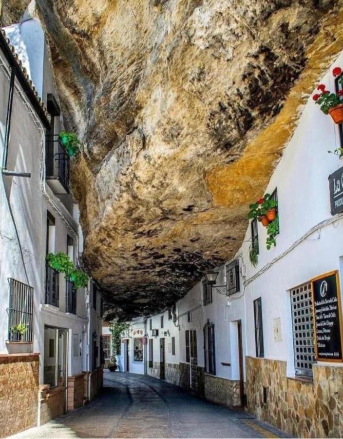 La Casa Del Rio Apartment Setenil De Las Bodegas Exterior foto